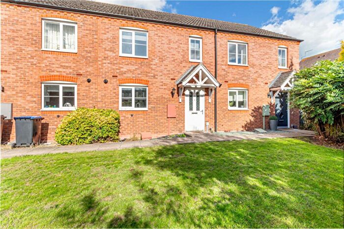 2 Bedroom Terraced House For Sale In Dovehouse Close, Chase Meadow, Warwick, CV34
