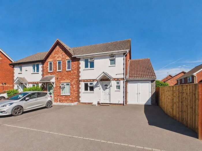 3 Bedroom End Of Terrace House For Sale In Stocken Close, Hucclecote, Gloucester, GL3
