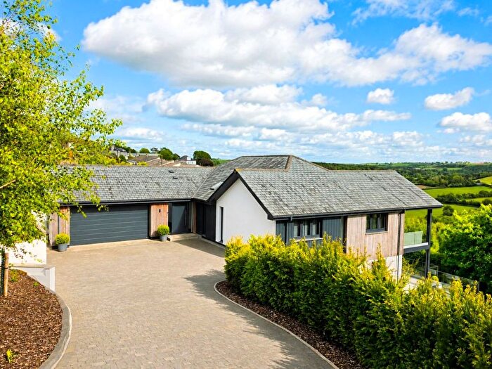 4 Bedroom Detached House For Sale In Warren Lane, Torrington, EX38