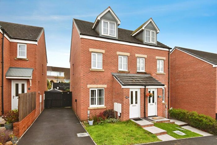 3 Bedroom Semi-Detached House For Sale In Heol Alfred Wallace, Rhos, Pontardawe, Swansea, SA8