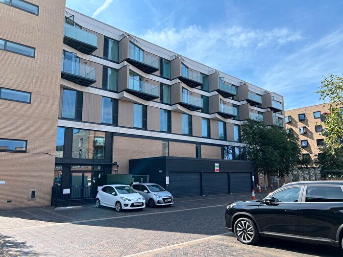 1 Bedroom Flat For Sale In Hobson Avenue, Cambridge, CB2