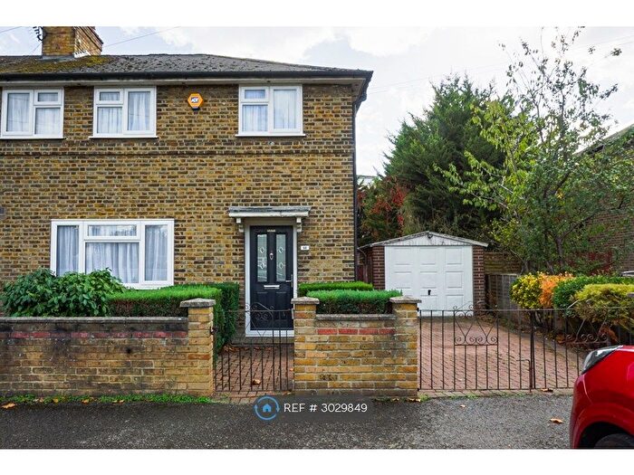 3 Bedroom Semi-Detached House To Rent In Providence Road, West Drayton, UB7