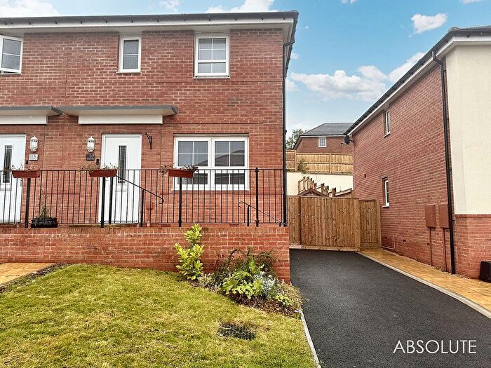 3 Bedroom Semi-Detached House For Sale In Hollyberry Road, Paignton, TQ4