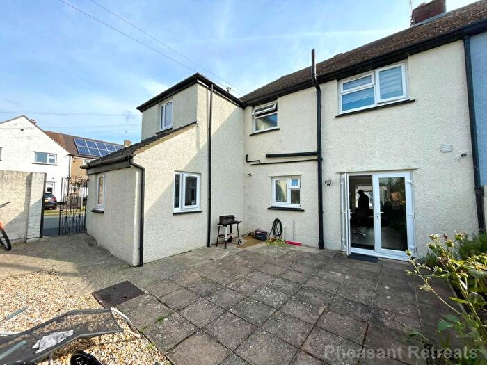 6 Bedroom Semi-Detached House To Rent In Park Road, Witney, OX28