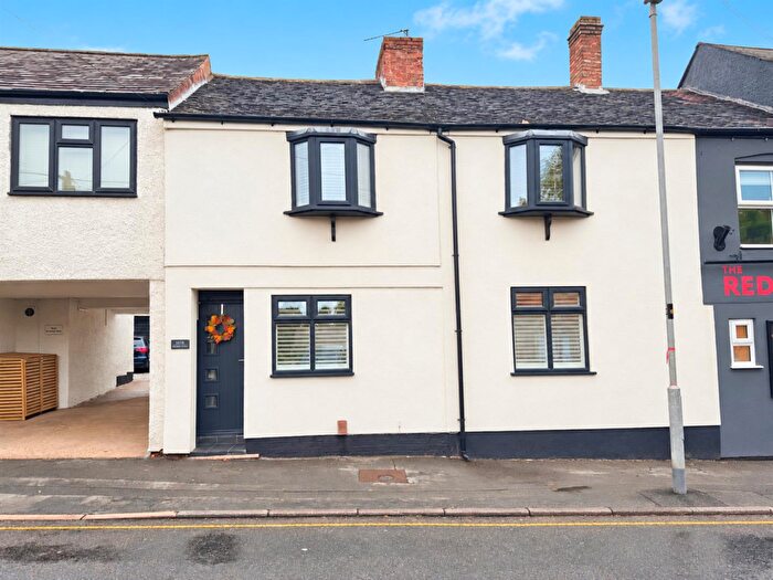 3 Bedroom Cottage For Sale In Windsor Street, Burbage., LE10