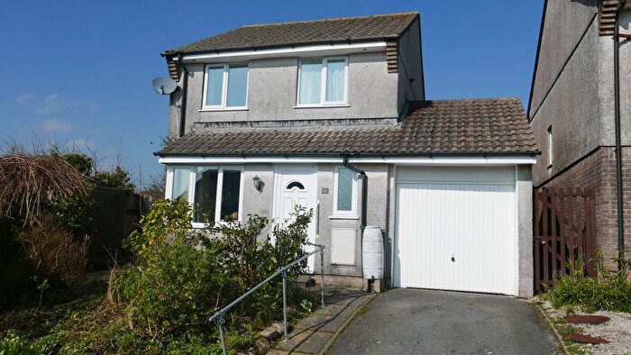 3 Bedroom Detached House For Sale In Respryn Close, Liskeard, Cornwall, PL14