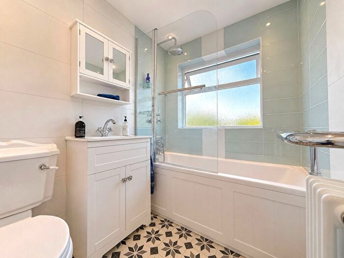 4 Bedroom Semi-Detached House For Sale In Middle Lane, Nr Wythall, B38