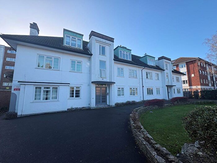 2 Bedroom Flat To Rent In Princess Road, Poole, BH12