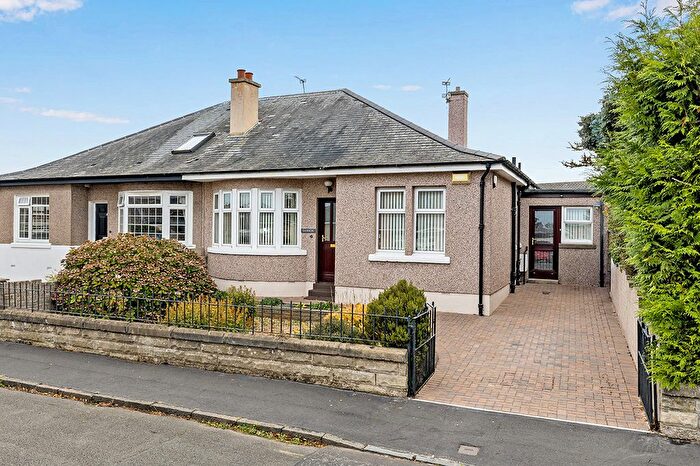 5 Bedroom Semi-Detached Bungalow For Sale In Craigentinny Crescent, Edinburgh, EH7