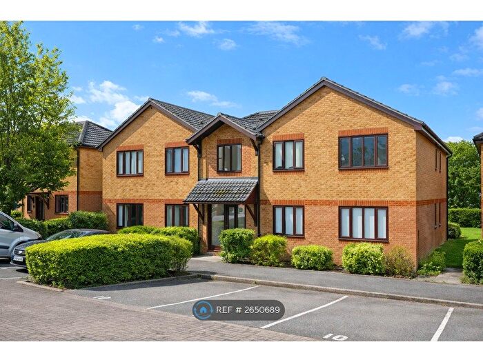 1 Bedroom Flat To Rent In Parklands, Banbury, OX16