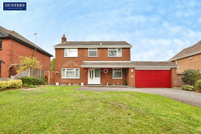 4 Bedroom Detached House For Sale In Holme Lane, Bottesford, Scunthorpe, DN16
