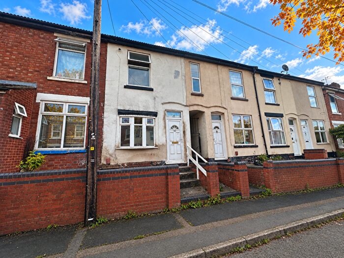 3 Bedroom Terraced House For Sale In Carter Road, Wolverhampton, WV6