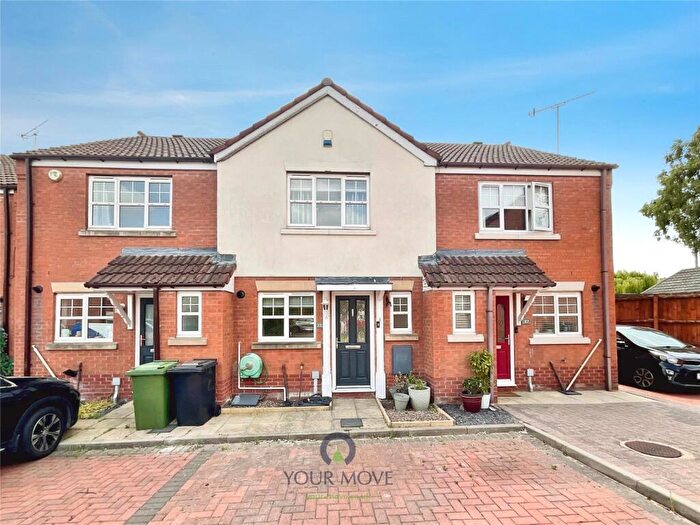 2 Bedroom Terraced House For Sale In Oakland Grove, Bromsgrove, Worcestershire, B61