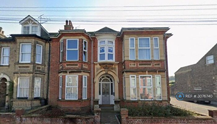1 Bedroom Flat To Rent In Carlton Road, Lowestoft, NR33