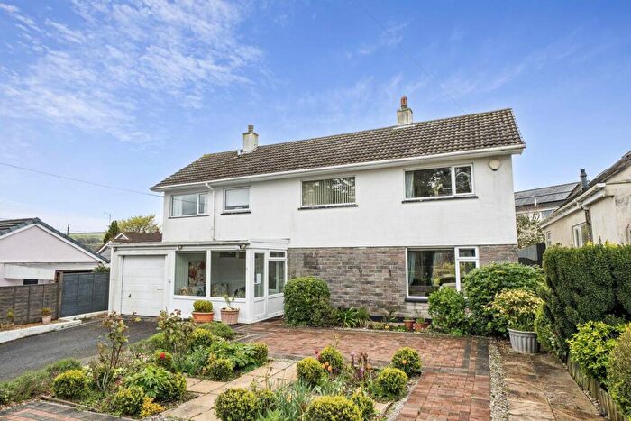 3 Bedroom House For Sale In Callington, PL17