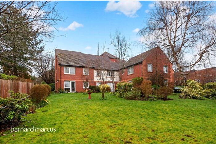 2 Bedroom Flat To Rent In Linkfield Lane, Redhill, RH1