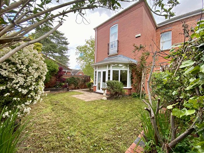 3 Bedroom House To Rent In Shaftesbury Avenue, Upper Saxondale, Notts, NG12