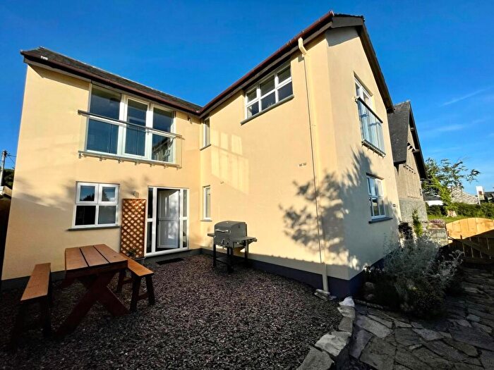 5 Bedroom House For Sale In Llanystumdwy, Criccieth, Gwynedd, LL52
