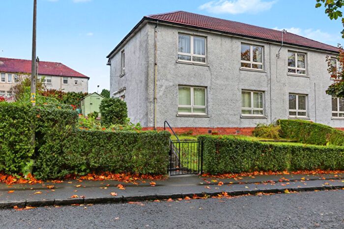 1 Bedroom Flat For Sale In Maple Drive, Parkhall, G81