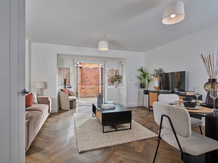 3 Bedroom Terraced House For Sale In "The Wadebridge" At Washmill Gardens, Northfleet, DA11