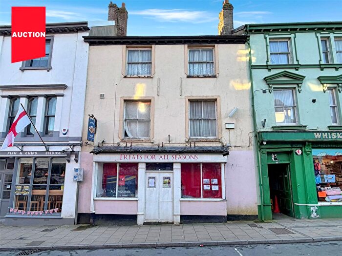 House For Sale In South Street, Torrington, Devon, EX38