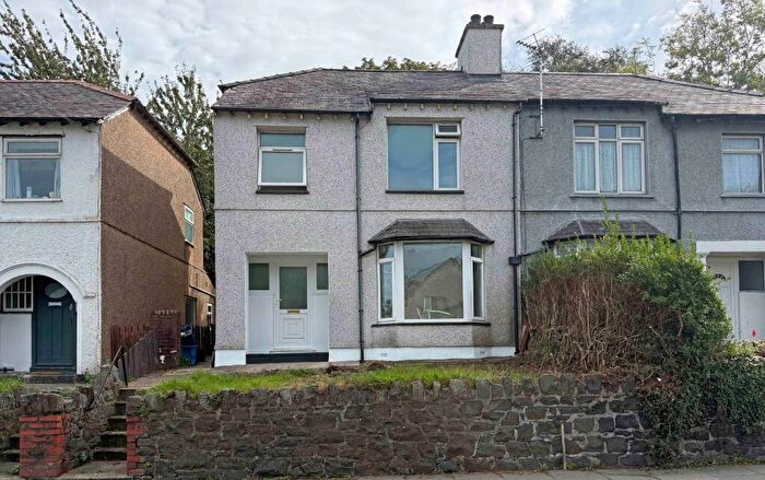3 Bedroom Semi-Detached House For Sale In Caernarfon Road, Bangor, Gwynedd, LL57