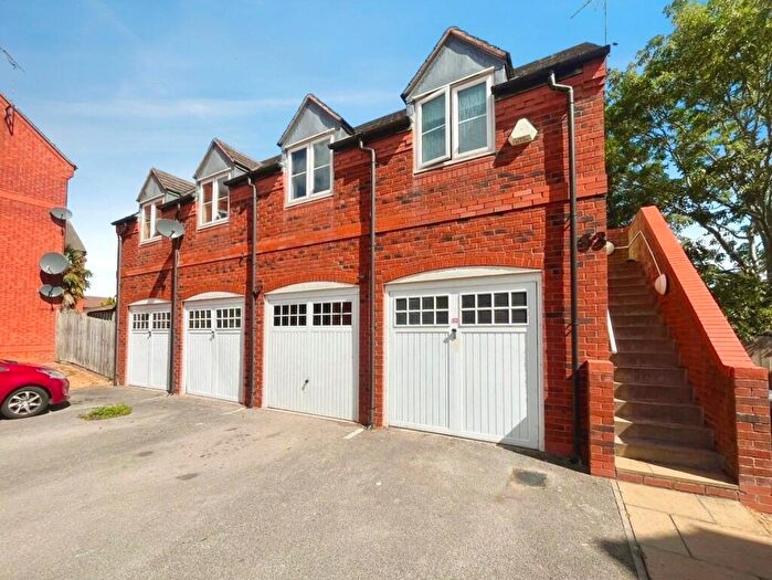 1 Bedroom Flat To Rent In Packhorse Road, Stratford-upon-Avon, Warwickshire, CV37