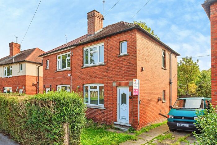 2 Bedroom Semi-Detached House For Sale In Flanshaw Grove, Wakefield, WF2