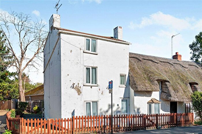 3 Bedroom Cottage For Sale In Oundle Road, Alwalton, Peterborough, PE7