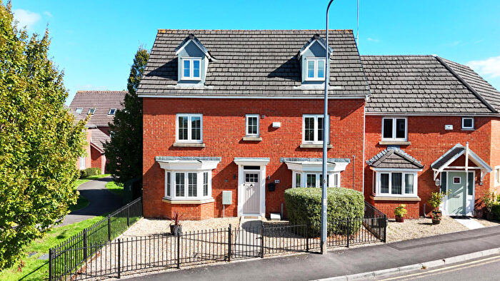 5 Bedroom Semi-Detached House For Sale In Ffordd Mograig, Llanishen, Cardiff, CF14