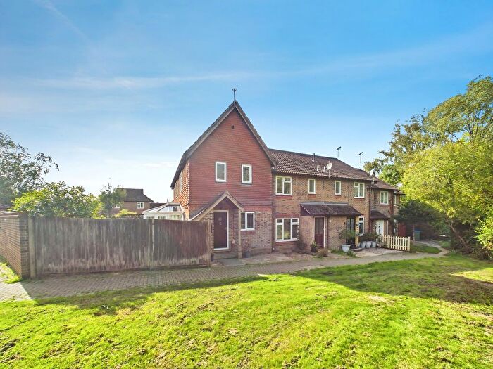 1 Bedroom End Of Terrace House For Sale In Haybarn Drive, Horsham, RH12
