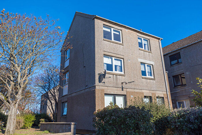 3 Bedroom Maisonette For Sale In Macrae Street Wick, KW1