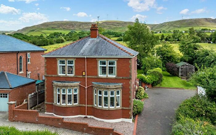 4 Bedroom Detached House For Sale In Whalley Road, Ramsbottom, BL0