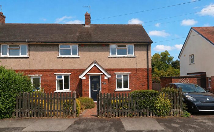 3 Bedroom End Of Terrace House For Sale In Albert Grove, Ruabon, Wrexham, LL14