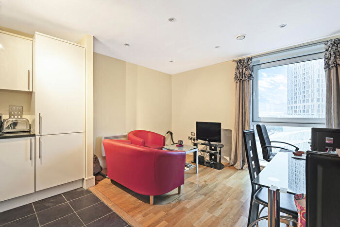 1 Bedroom Flat To Rent In Prestons Road, London, E14