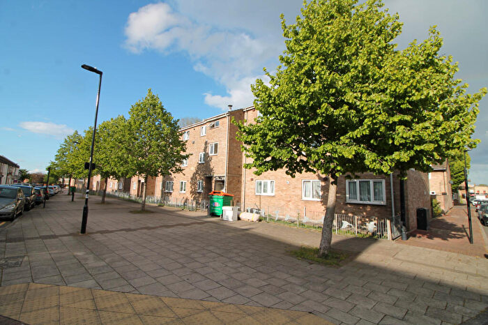 1 Bedroom Flat To Rent In Exning Road, London, E16