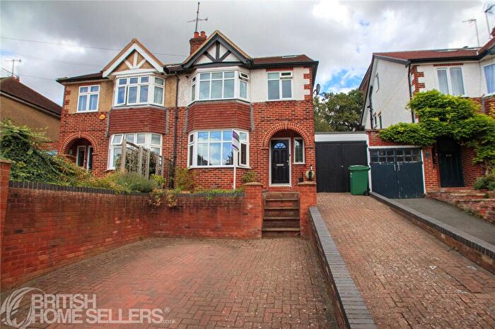 4 Bedroom Semi-Detached House For Sale In Hemdean Road, Caversham, Reading, Berkshire, RG4