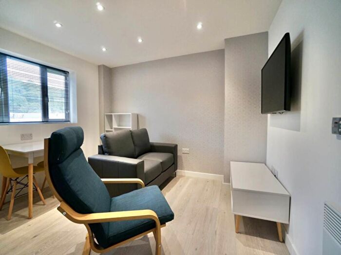 2 Bedroom Apartment To Rent In Deiniol Road, Bangor, LL57