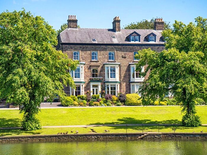 14 Bedroom Semi-Detached House For Sale In Roseleigh Guest House, Broad Walk, Buxton, SK17