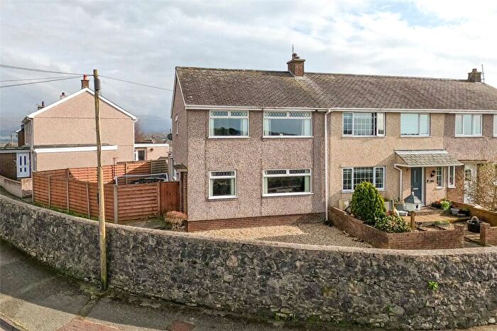 3 Bedroom End Of Terrace House For Sale In Bro Llewelyn, Llandegfan, Menai Bridge, Isle Of Anglesey, LL59
