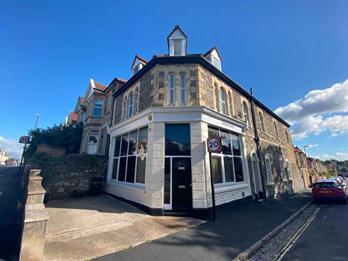 1 Bedroom Flat To Rent In Brislington, Wick Road, BS4