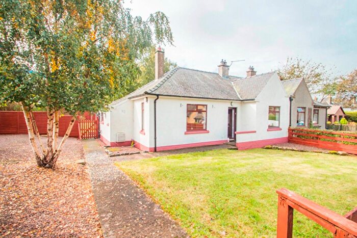 3 Bedroom Flat To Rent In Dryden Grove, Midlothian, EH25