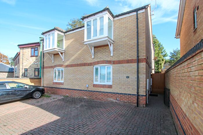 3 Bedroom Semi-Detached House To Rent In Granary Road, Newmarket, CB8