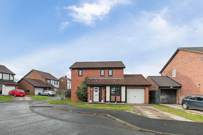 3 Bedroom House For Sale In Edgemount, Killingworth, NE12