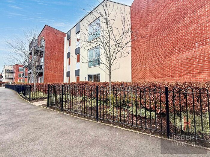 2 Bedroom Flat To Rent In Sheen Gardens, Manchester, M22