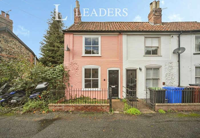 2 Bedroom End Of Terrace House To Rent In Barn Lane, Bury St. Edmunds, Suffolk, IP33