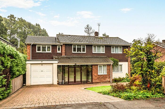 4 Bedroom Detached House For Sale In Bassett Green Drive, Bassett, Southampton, Hampshire, SO16