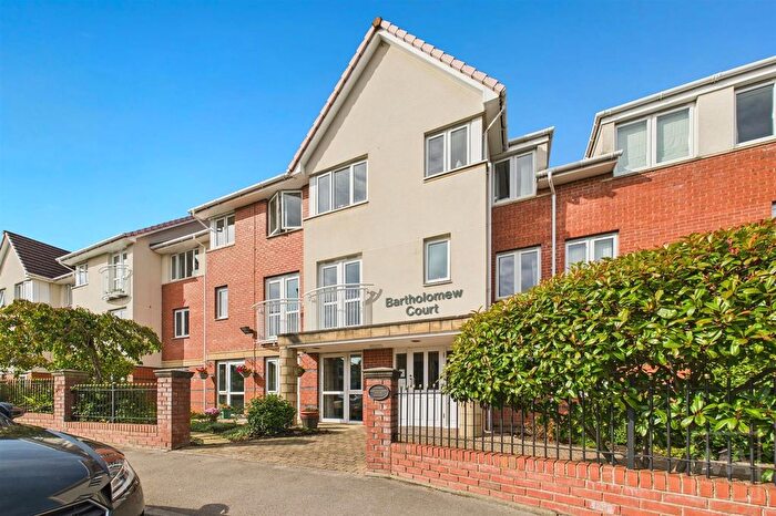 1 Bedroom Flat For Sale In Bradshaw Lane, Grappenhall, WA4