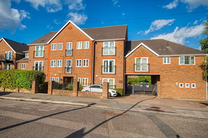 2 Bedroom Flat For Sale In Rosemount Court, West End, Southampton, SO30