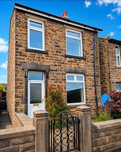 3 Bedroom Detached House For Sale In Longlands Rd, New Mills, High Peak Viewings Now Available, SK22